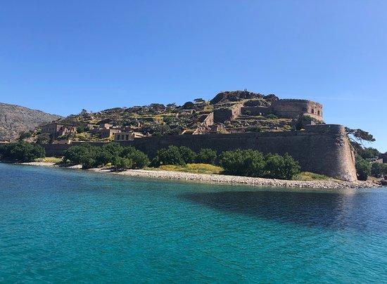 Παραλία Σχίσμα Ελούντας